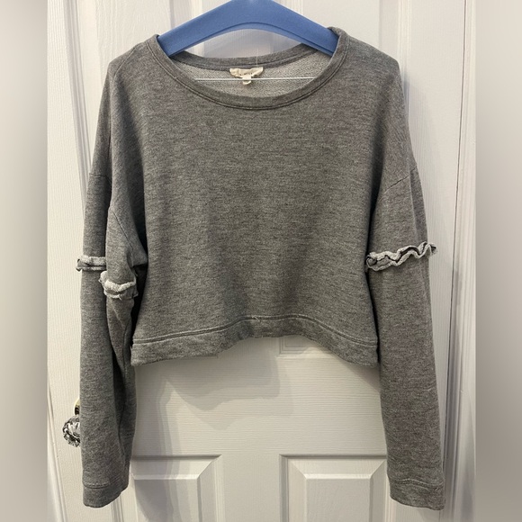 L.A. hearts Grey Sweater with ruffle on arm - Picture 1 of 8